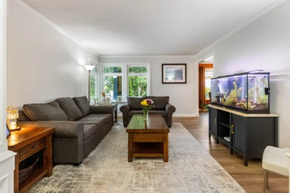 Kitchen Island Photo of 6155 191a Street, Surrey, BC