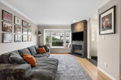104 225 E 6th Street, North Vancouver, BC, North Vancouver — Townhouse for sale
