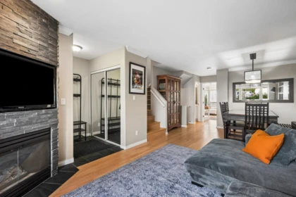 104 225 E 6th Street, North Vancouver, BC, North Vancouver — Townhouse for sale