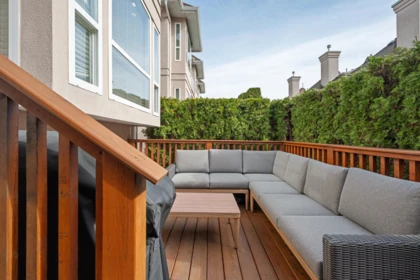 Outdoor Patio Photo of 104 225 E 6th Street, North Vancouver, BC