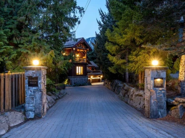 Hot Tub / Spa Photo of 7114 Nesters Road, Whistler, BC