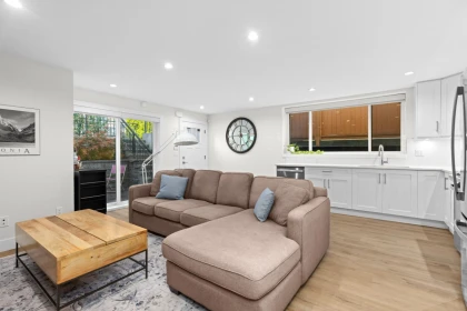 Basement Recreation Room Photo of 215 E 22nd Street, North Vancouver, BC