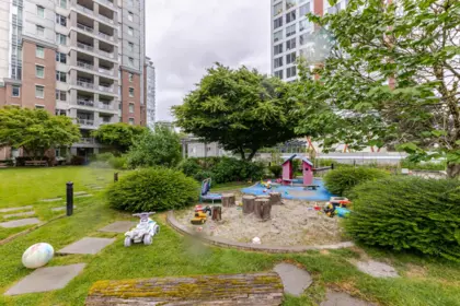 Garden / Landscaping Photo of 703 1155 The High Street, Coquitlam, BC
