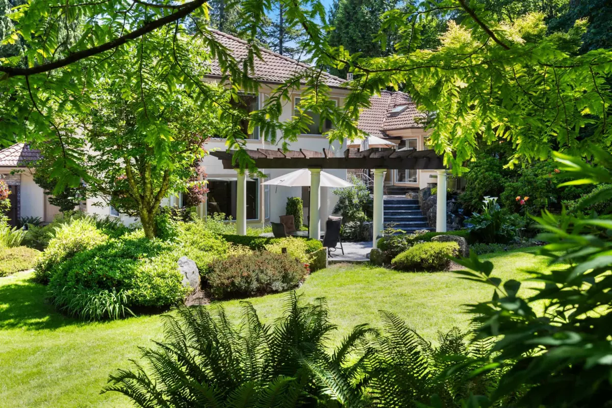 Exterior Rear Photo of 2865 Semiahmoo Trail, Surrey, BC
