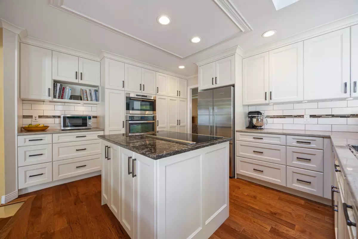 Family Room Photo of 2865 Semiahmoo Trail, Surrey, BC