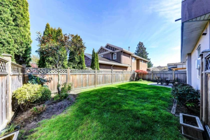 Garden / Landscaping Photo of 6200 Garrison Court, Richmond, BC
