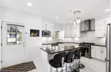 Kitchen Photo of 535 E 53rd Avenue, Vancouver, BC