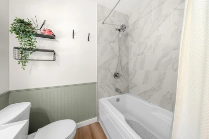 Mudroom Photo of 1206 Premier Street, North Vancouver, BC