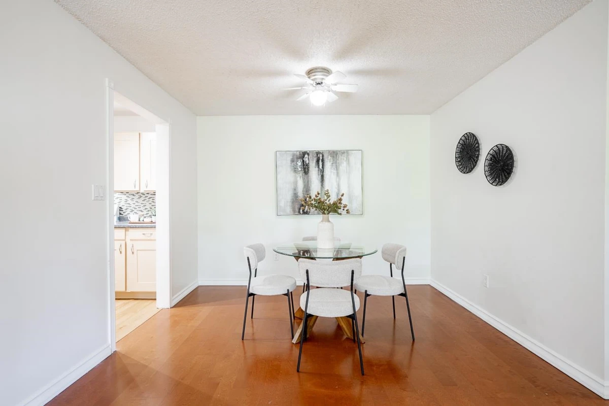 Family Room Photo of 306 10680 151a Street, Surrey, BC
