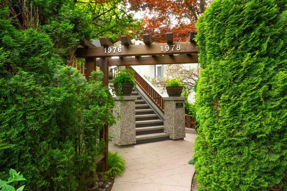 Family Room Photo of 1978 W 12th Avenue, Vancouver, BC