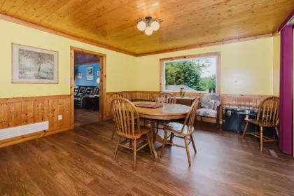 Kitchen Island Photo of 279 Lark Road, Gibsons, BC
