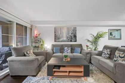 Kitchen Island Photo of 2 1383 Brunette Avenue, Coquitlam, BC