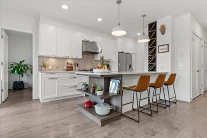 Kitchen Photo of 404 33540 Mayfair Avenue, Abbotsford, BC