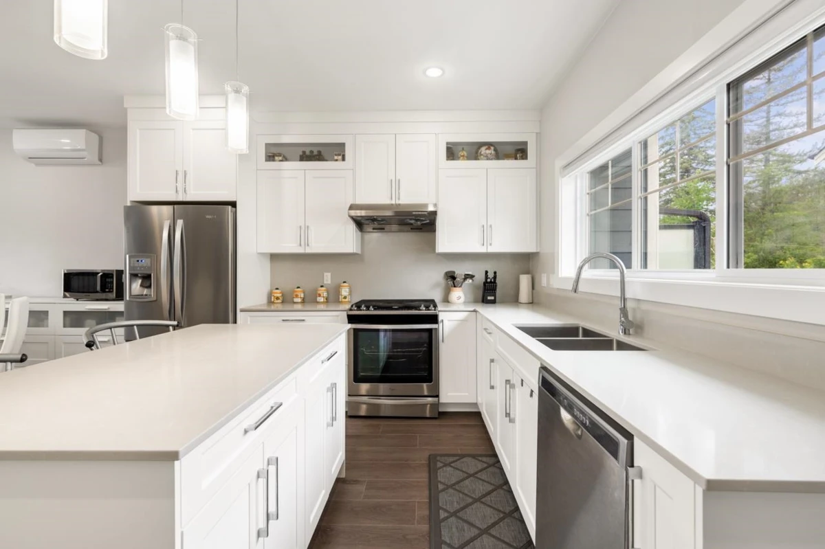 Living Room Photo of 6 7410 194 Street, Surrey, BC