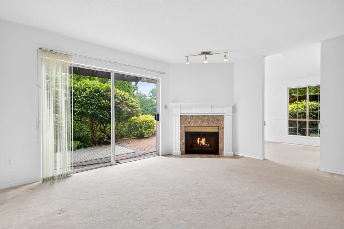 Family Room Photo of 101 16275 15 Avenue, Surrey, BC