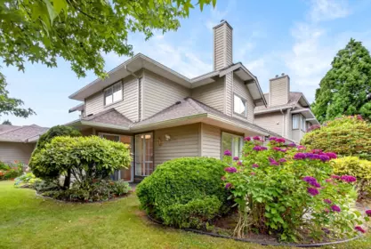 Backyard Photo of 101 16275 15 Avenue, Surrey, BC
