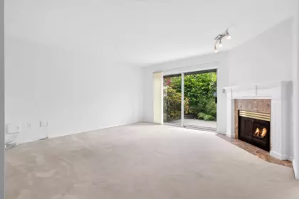 101 16275 15 Avenue, Surrey, BC, Surrey — Townhouse for sale