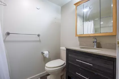 Primary Bathroom Photo of 502 6282 Kathleen Avenue, Burnaby, BC