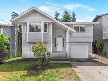 19828 68 Avenue, Langley, BC, Langley — Single Family Residence for sale