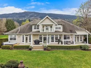 41813 Majuba Hill Road, Yarrow, BC, Yarrow — Single Family Residence for sale