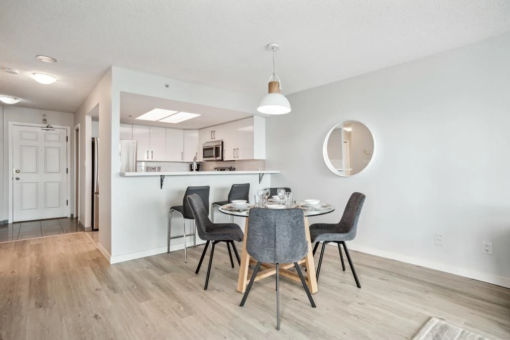 Dining Area Photo of 1303 1128 Quebec Street, Vancouver, BC