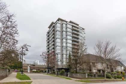 806 575 Delestre Avenue, Coquitlam, BC, Coquitlam — Apartment/Condo for sale