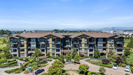 Community Amenities Photo (Clubhouse) of 105 4977 Springs Boulevard, Tsawwassen, BC