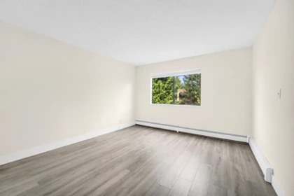 Kitchen Photo of 308 8900 Citation Drive, Richmond, BC