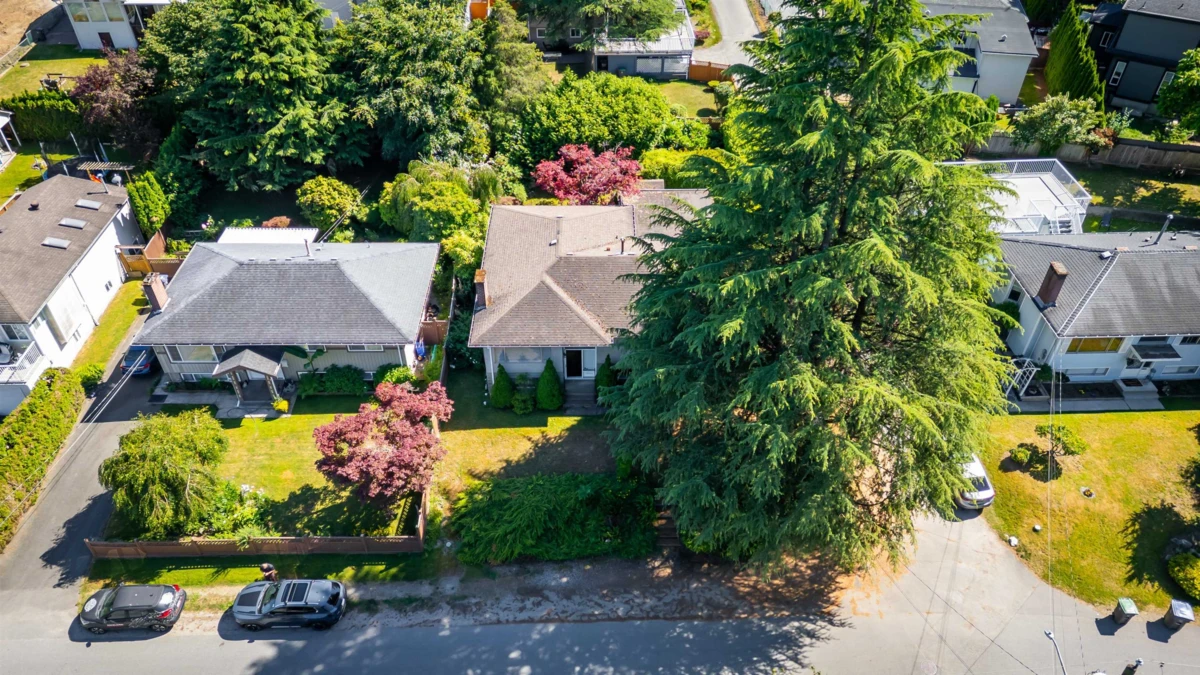 Family Room Photo of 12534 Grove Crescent, Surrey, BC
