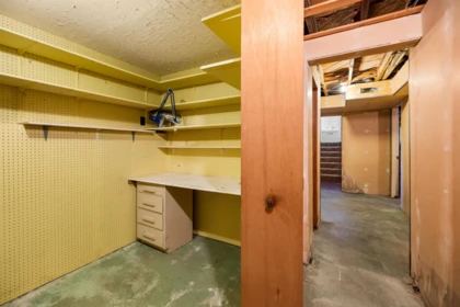 Hallway Photo of 12534 Grove Crescent, Surrey, BC