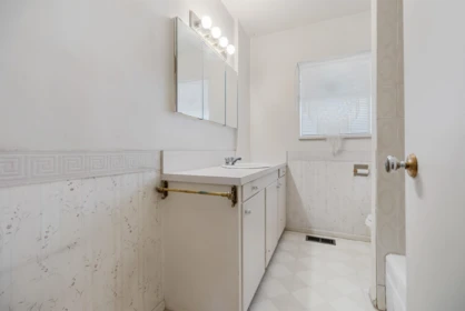 Powder Room Photo of 12534 Grove Crescent, Surrey, BC