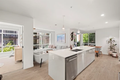 Loft / Bonus Room Photo of 209 128 E 8th Street, North Vancouver, BC