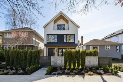 2 3036 W 13th Avenue, Vancouver, BC, Vancouver — Half Duplex for sale