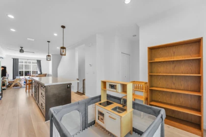 Breakfast Nook Photo of 15 2845 156 Street, Surrey, BC