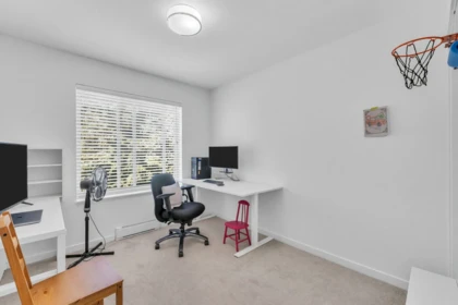 Walk-In Closet Photo of 15 2845 156 Street, Surrey, BC