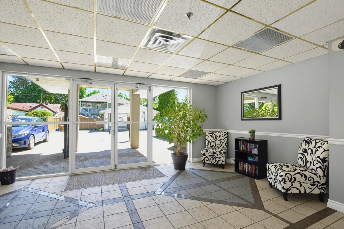 Living Room Photo of 303 33669 2nd Avenue, Mission, BC