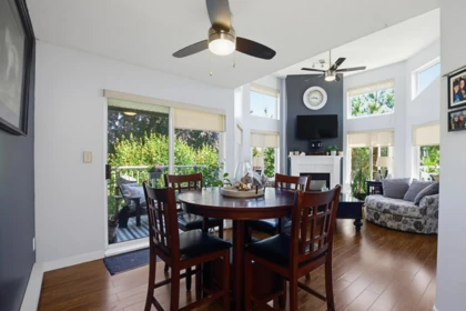 Kitchen Island Photo of 303 33669 2nd Avenue, Mission, BC