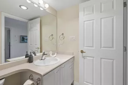 Powder Room Photo of 205 5855 Cowrie Street, Sechelt, BC