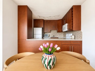 Kitchen Island Photo of 302 1877 W 5th Avenue, Vancouver, BC