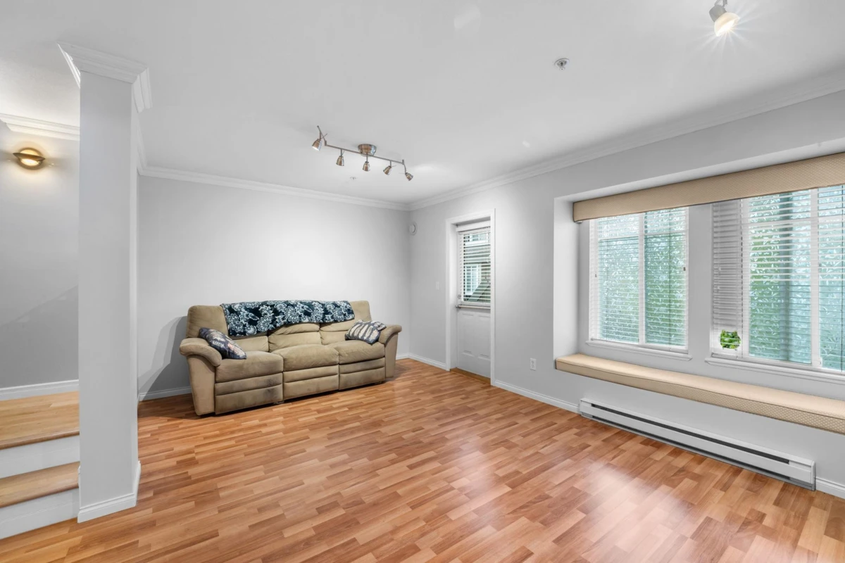Dining Area Photo of 29 19141 124 Avenue, Pitt Meadows, BC