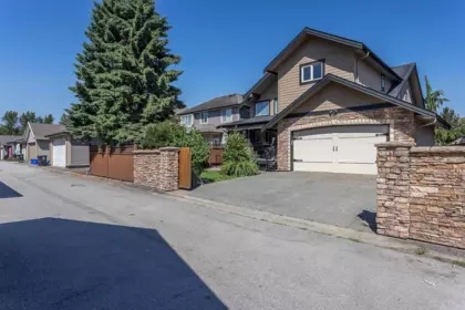 7257 197b Street, Langley, BC, Langley — Single Family Residence for sale
