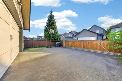 Kitchen Photo of 7257 197b Street, Langley, BC