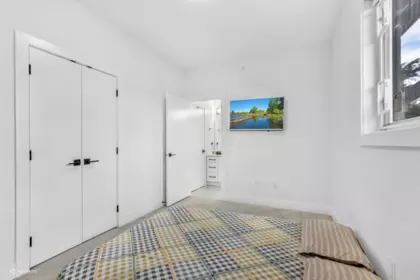 Hallway Photo of 33227 5 Avenue, Mission, BC