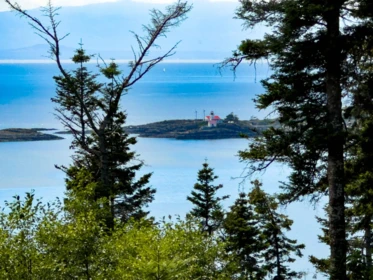 8097 Redrooffs Road, Halfmoon Bay, BC, Halfmoon Bay — Manufactured On Land for sale
