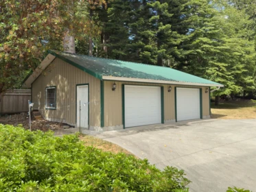 Front Yard Photo of 8097 Redrooffs Road, Halfmoon Bay, BC