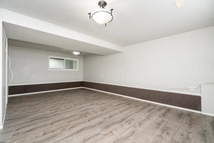 Entry Foyer Photo of 46350 Mccaffrey Boulevard, Chilliwack, BC