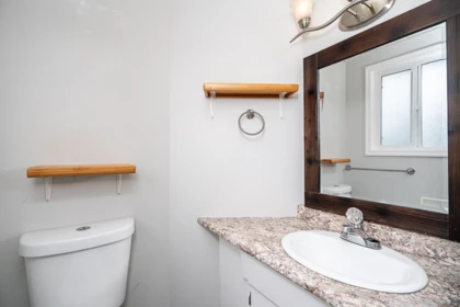 Guest Bathroom Photo of 46350 Mccaffrey Boulevard, Chilliwack, BC