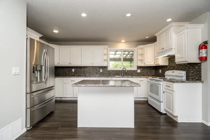 Primary Bedroom Photo of 46350 Mccaffrey Boulevard, Chilliwack, BC