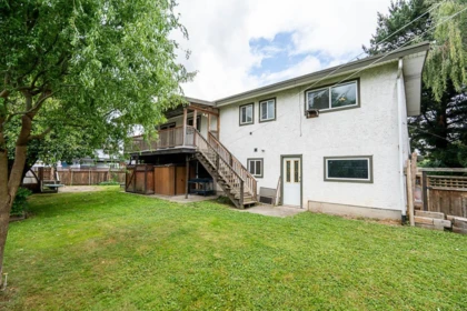 Swimming Pool Photo of 46350 Mccaffrey Boulevard, Chilliwack, BC