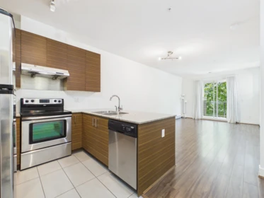 224 5788 Sidley Street, Burnaby, BC, Burnaby — Apartment/Condo for sale